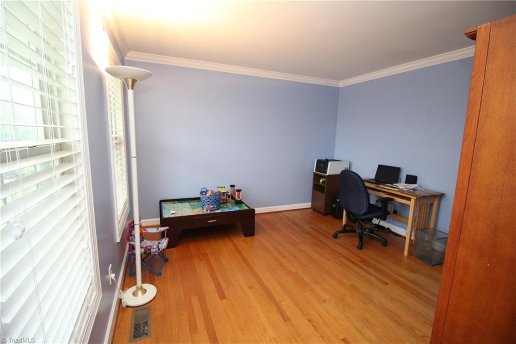 2625 Celeste Road Walkertown, NC 27051 - Photo 4 of 26 Gallery Image 4
