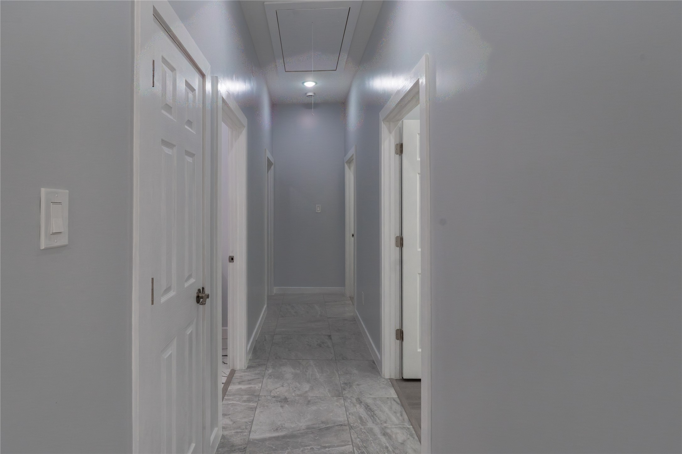 164 County Road 3370 Cleveland, TX 77327 - Photo 16 of 28 a view of a hallway with lamp