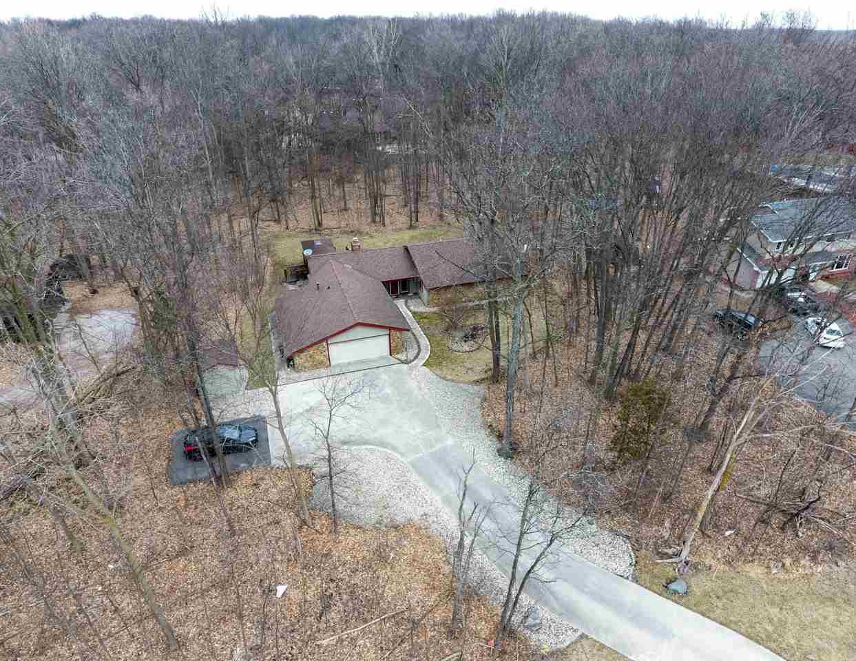 920 West Dupont Road Fort Wayne, IN 46825 - Photo 1 of 32