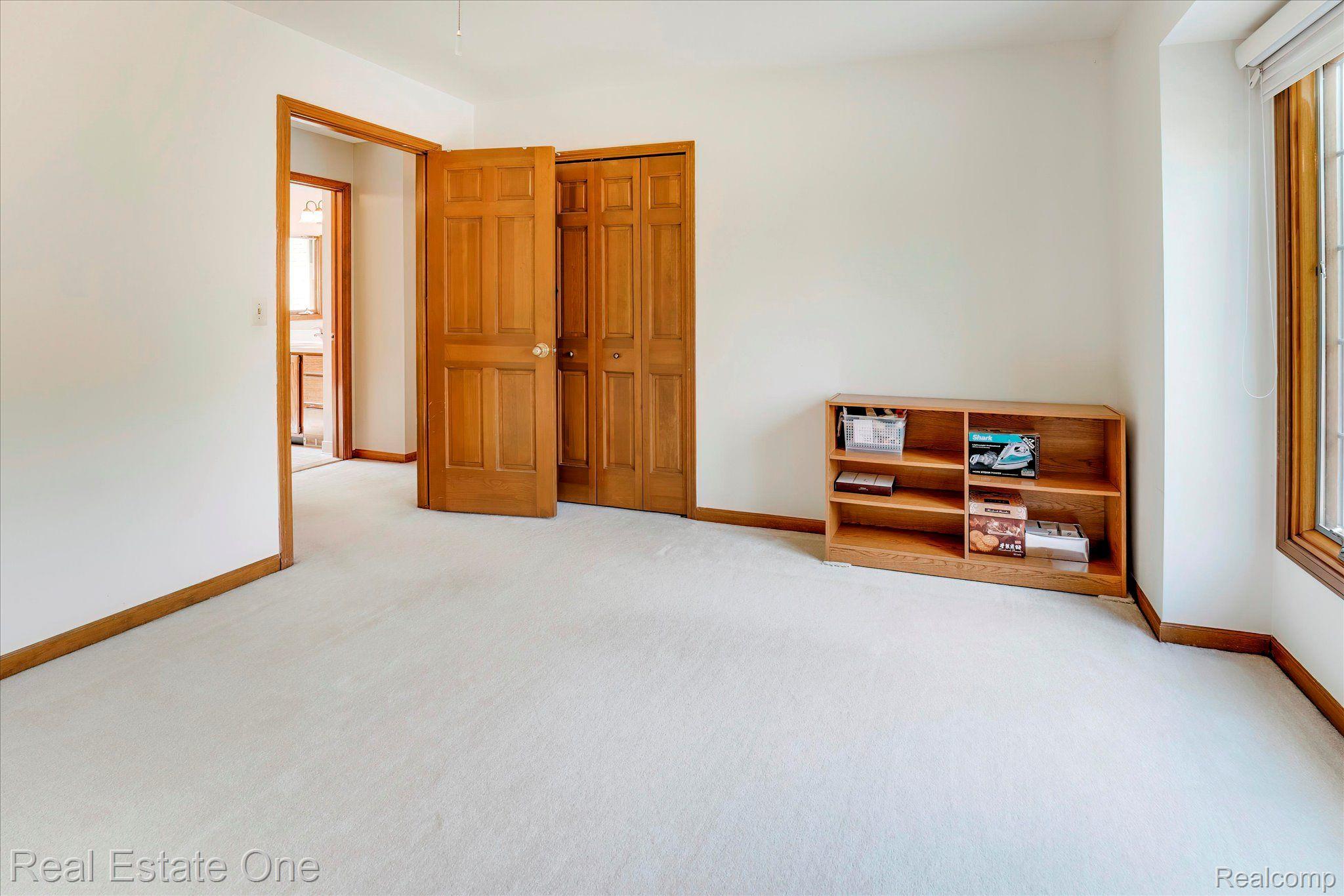 1274 Kingspath Drive Rochester, MI 48306 - Photo 35 of 51 Gallery Image 35