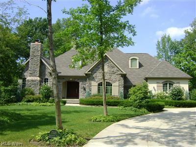 17495 Shelburne Road Cleveland, OH 44118 - Photo 1 of 1 Gallery Image 1