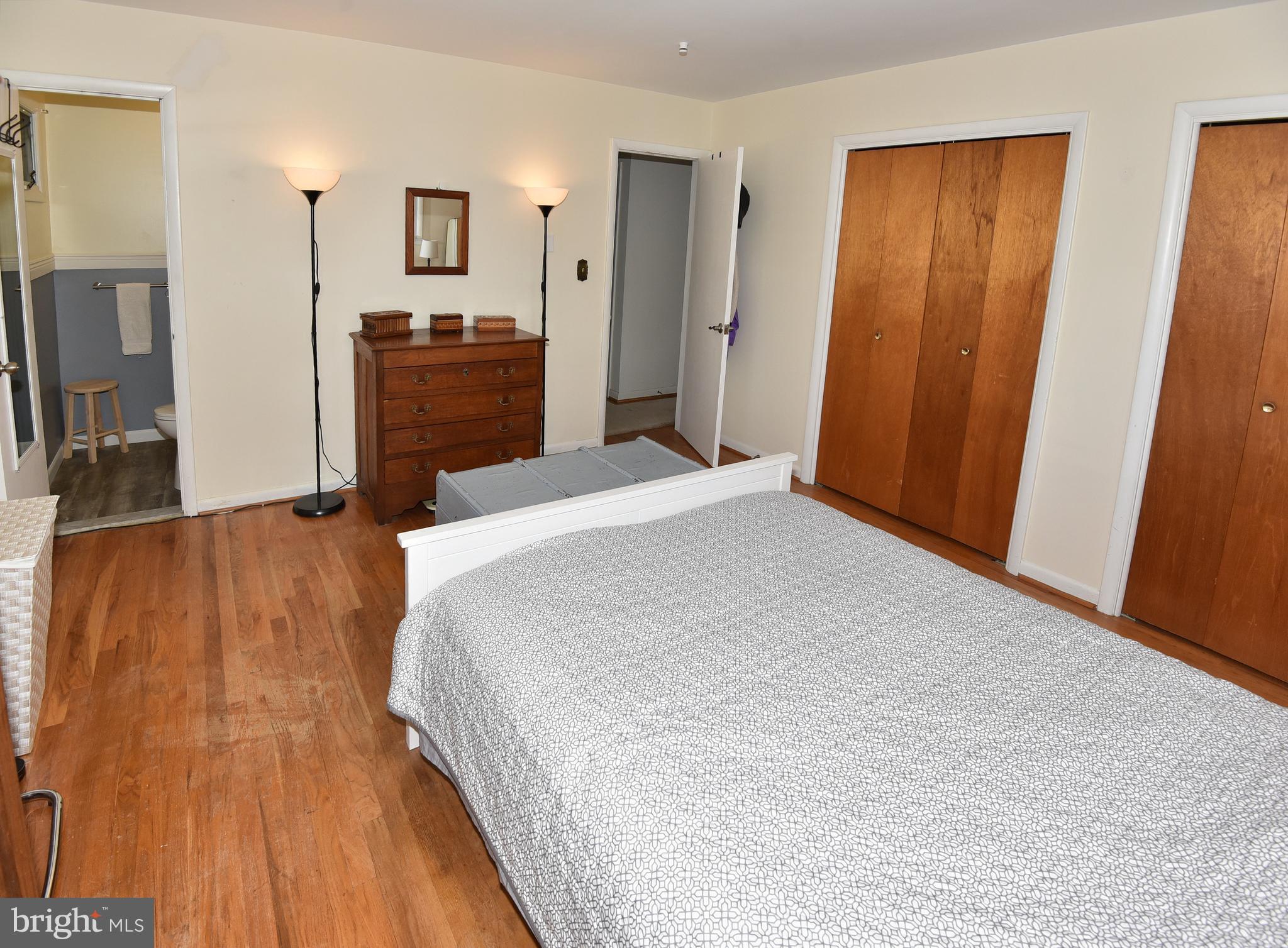 7826 Harbor Road Pasadena, MD 21122 - Photo 42 of 66 Master bedroom.
