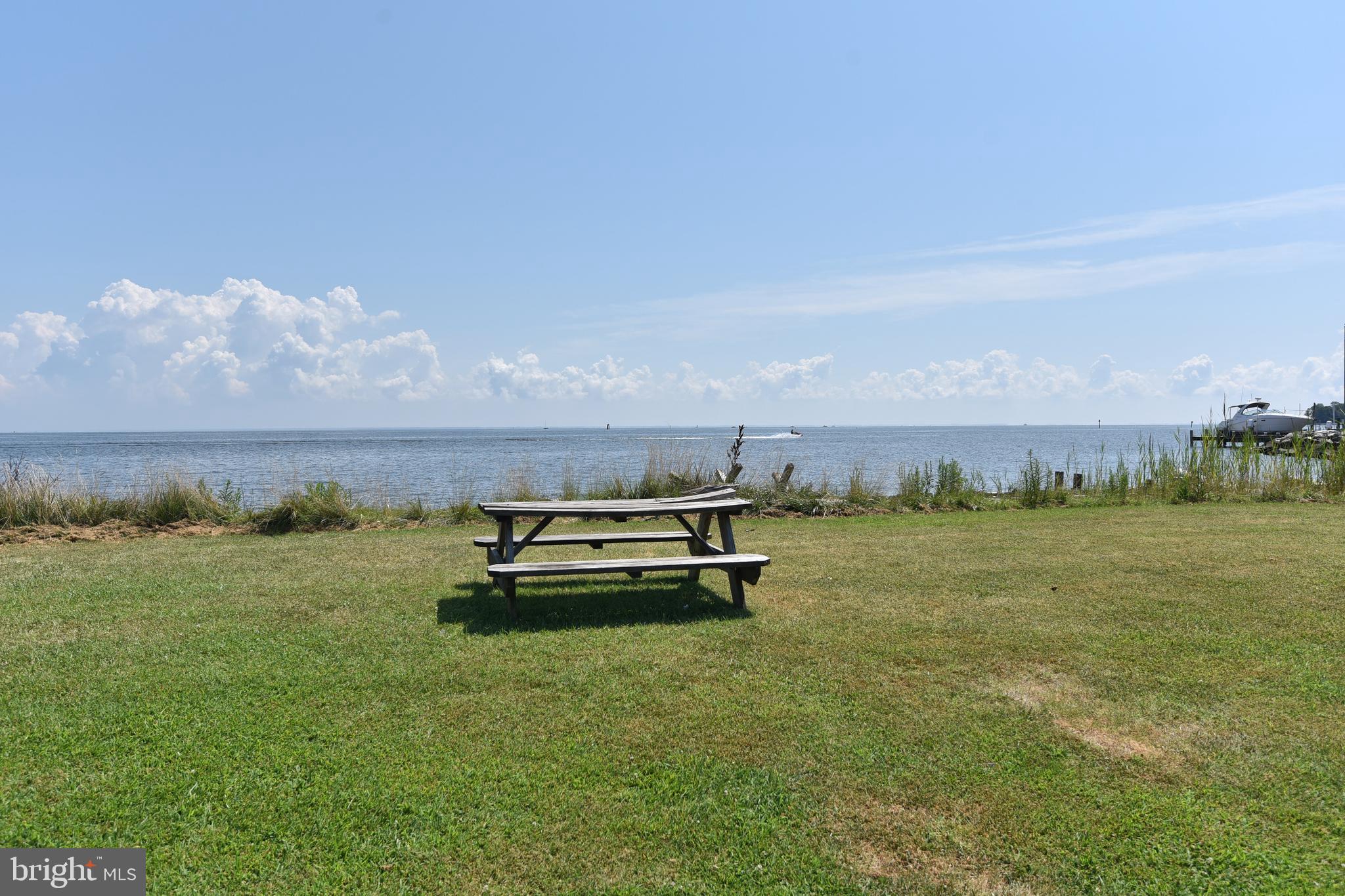7826 Harbor Road Pasadena, MD 21122 - Photo 47 of 66 Enjoy a picnic with friends and family.