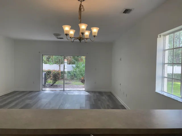 $2,400 | 5024 Southeast Mariner Garden Circle, Stuart, FL 34997