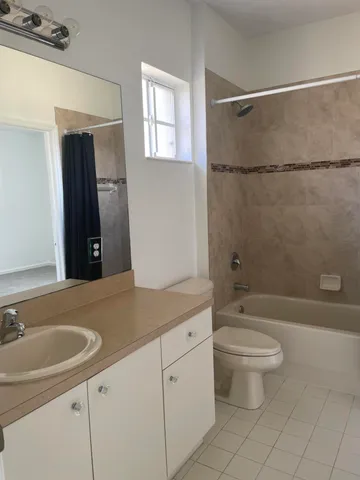 $2,400 | 5024 Southeast Mariner Garden Circle, Stuart, FL 34997