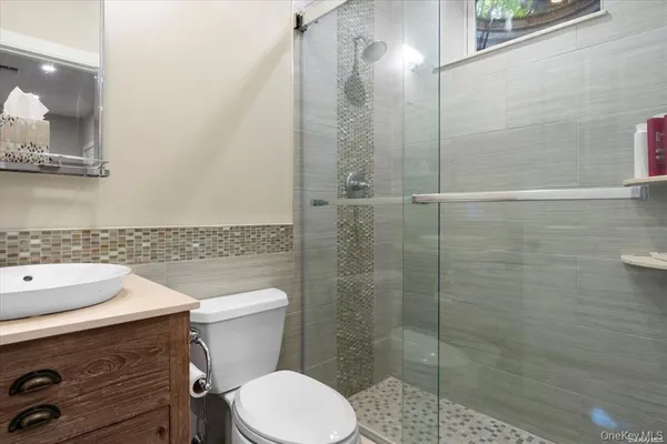 $7,900 | 48 Jessup Avenue, Quogue, NY 11959