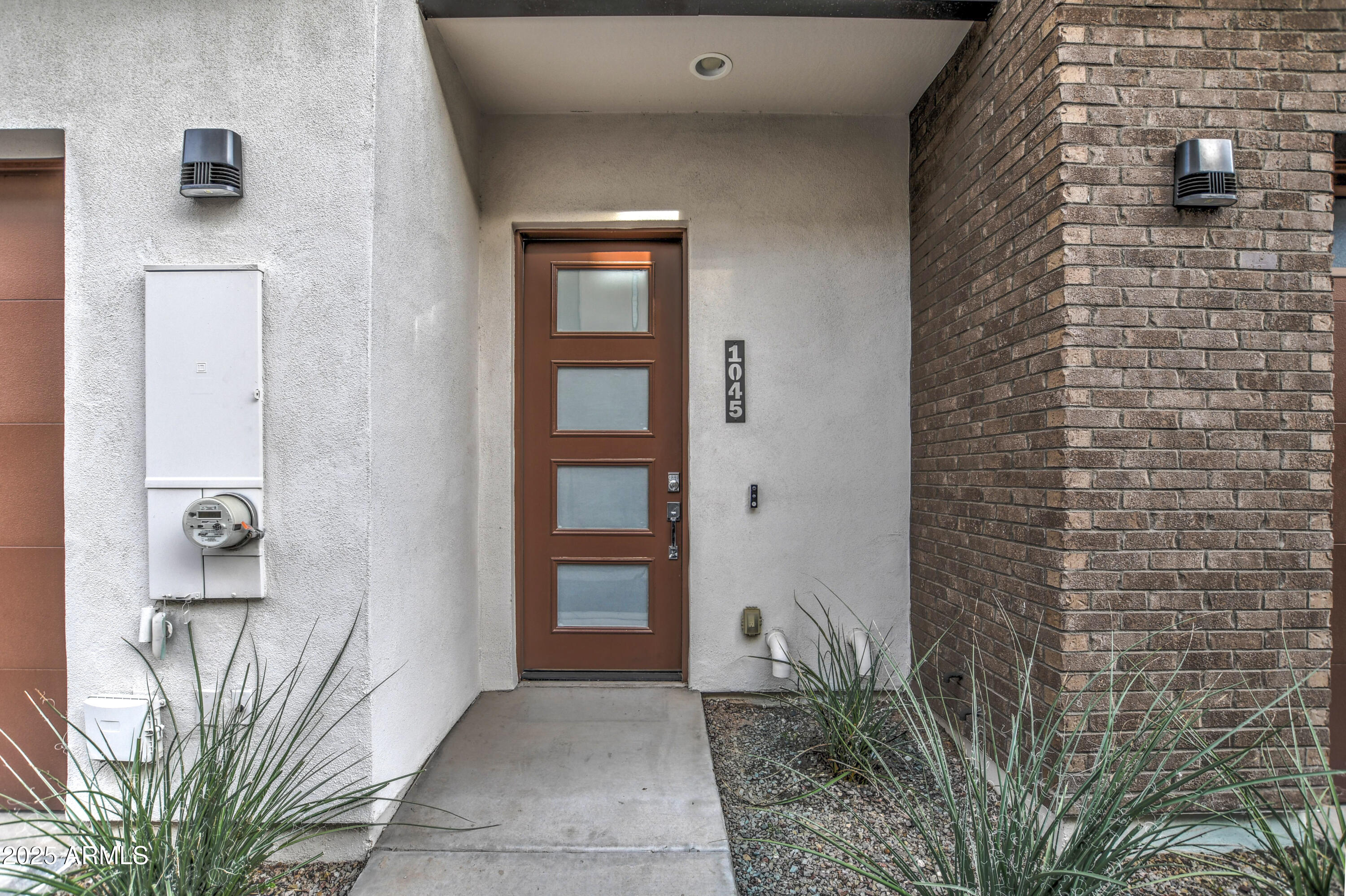 901 South Smith Road, Unit 1045 Tempe, AZ 85281 - Photo 2 of 32 Front Door