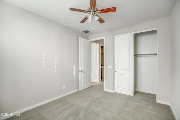 $549,900 | 901 South Smith Road, Unit 1045, Tempe, AZ 85281