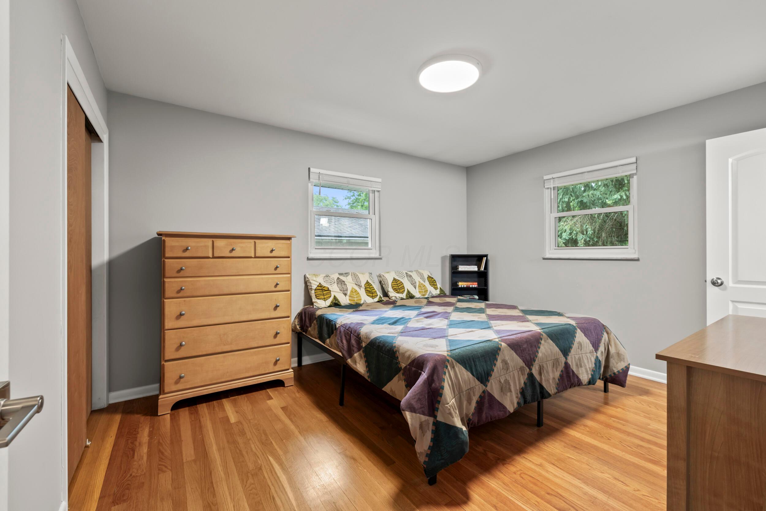 2629 Woodley Road Columbus, OH 43231 - Photo 20 of 32 20_primary suite 01