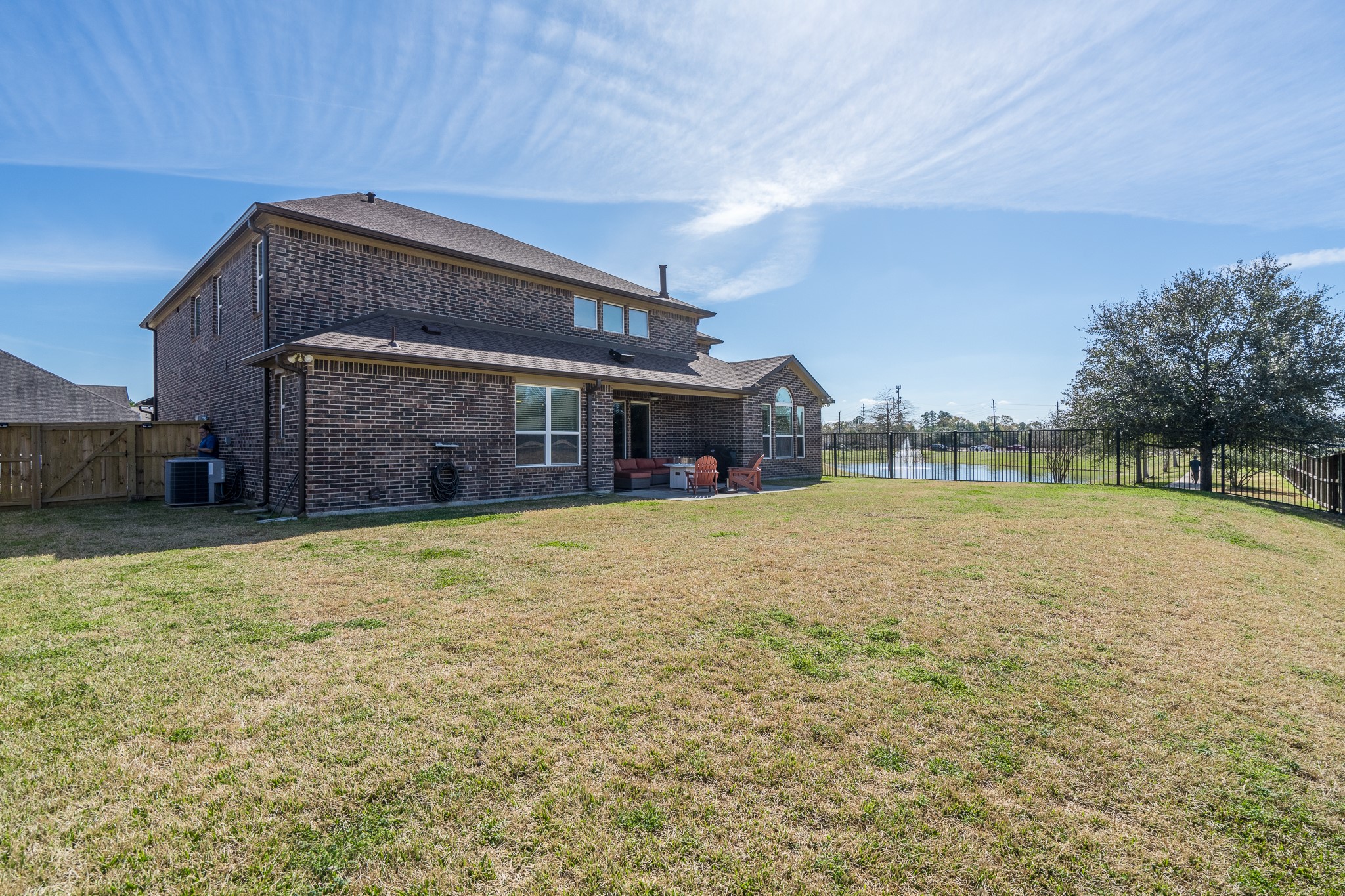 6231 Warwick Garden Lane Spring, TX 77379 - Photo 4 of 50 a front view of a house with a yard