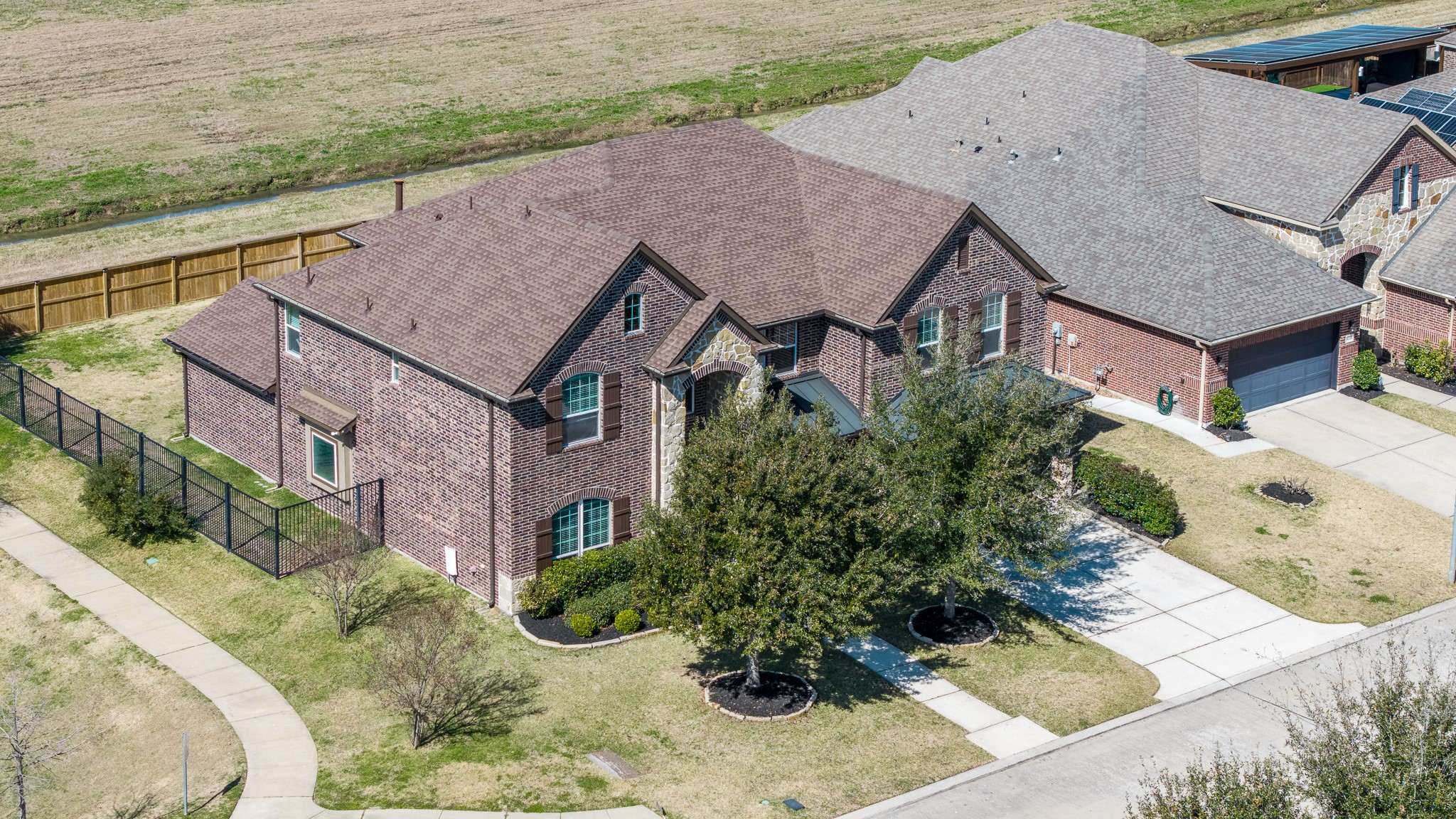 6231 Warwick Garden Lane Spring, TX 77379 - Photo 44 of 50 an aerial view of a house with yard