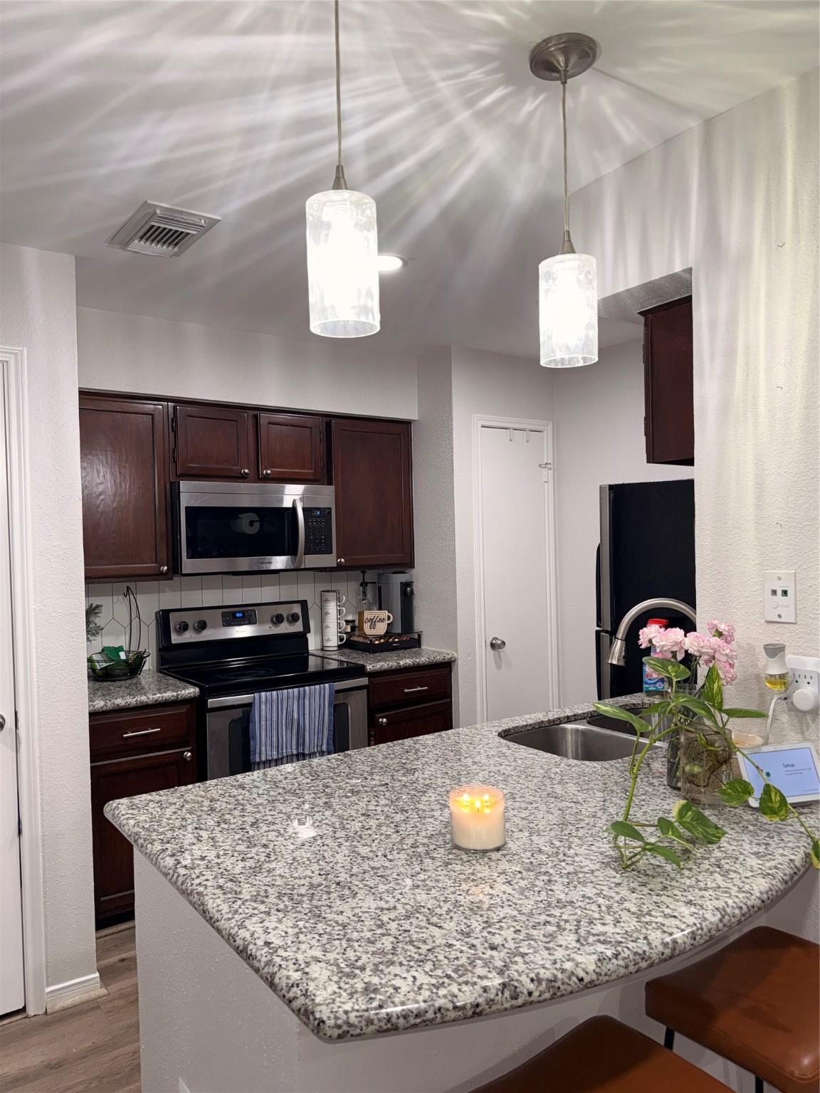 3600 Jeanetta Street, Unit 401 Houston, TX 77063 - Photo 3 of 10