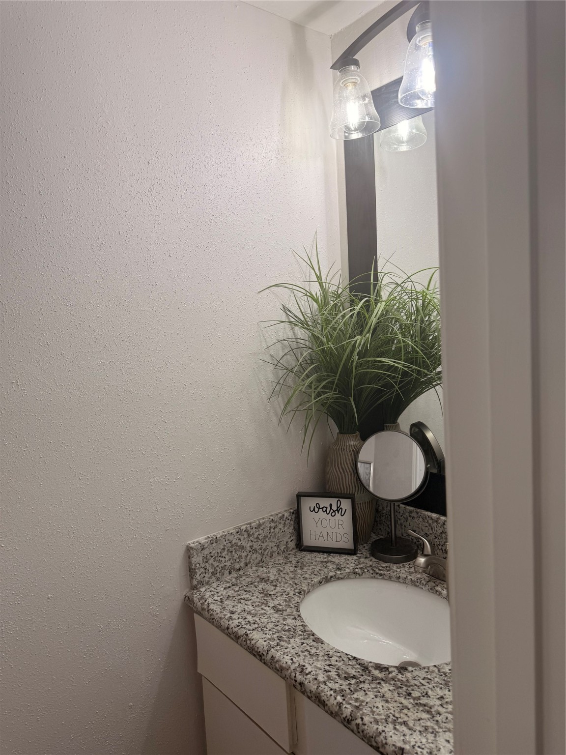 3600 Jeanetta Street, Unit 401 Houston, TX 77063 - Photo 5 of 10