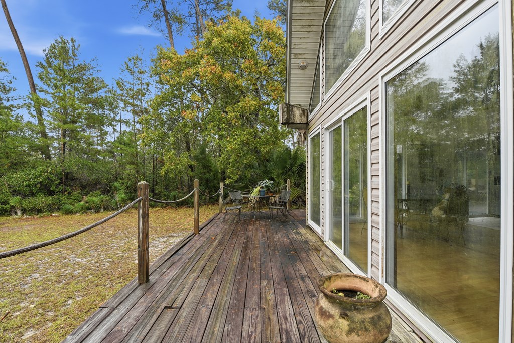 174 River Road Carrabelle, FL 32322 - Photo 5 of 45