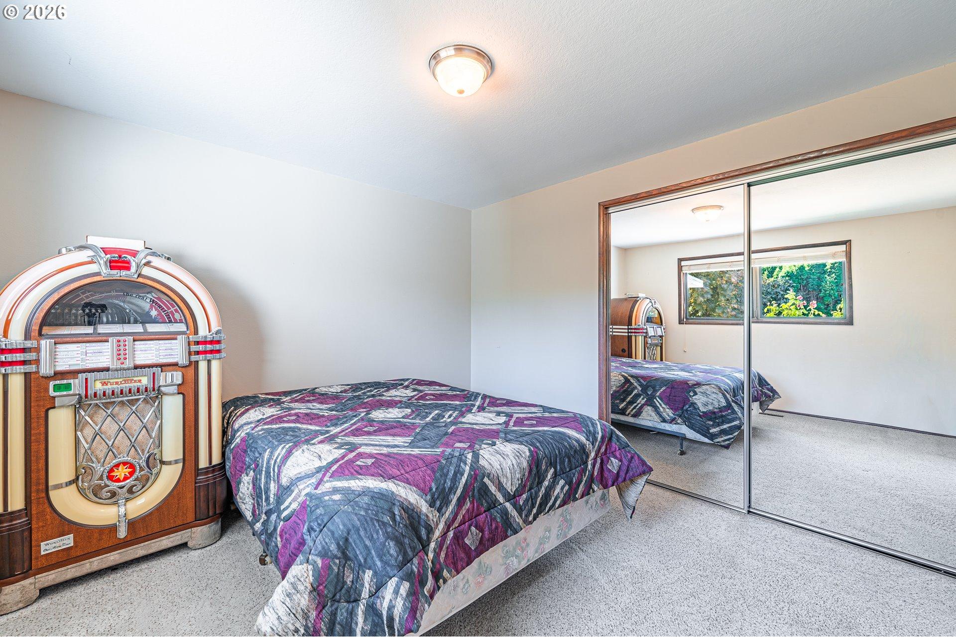 2053 Firth Avenue Springfield, OR 97477 - Photo 18 of 29 Gallery Image 18