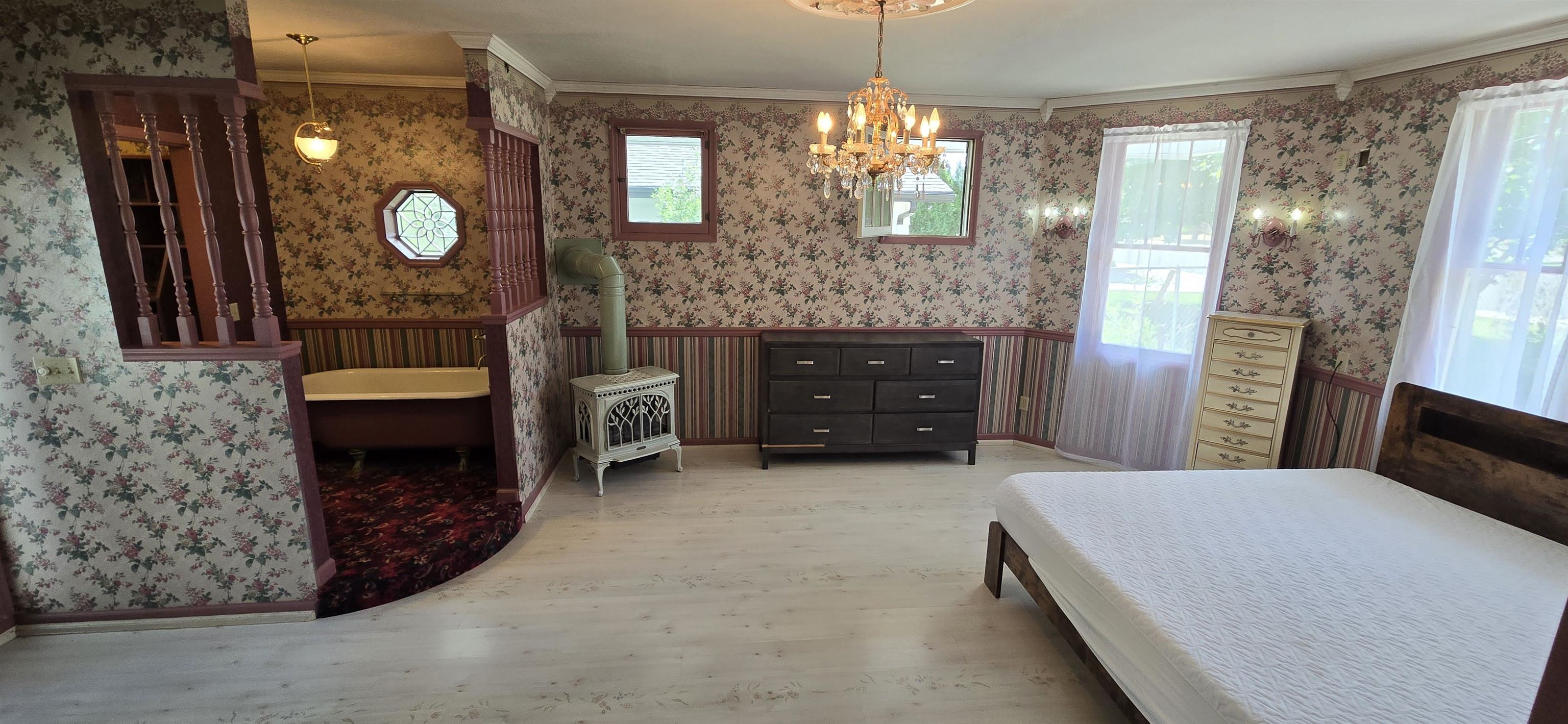 738 Clark Street Thermopolis, WY 82443 - Photo 7 of 19