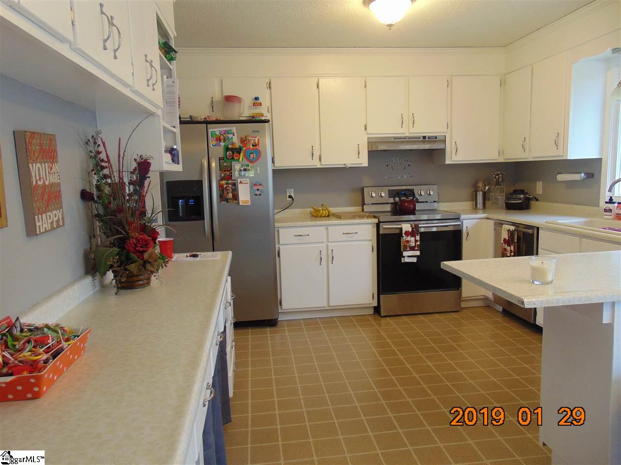 102 Hominey Hills Road Six Mile, SC 29682 - Photo 7 of 31
