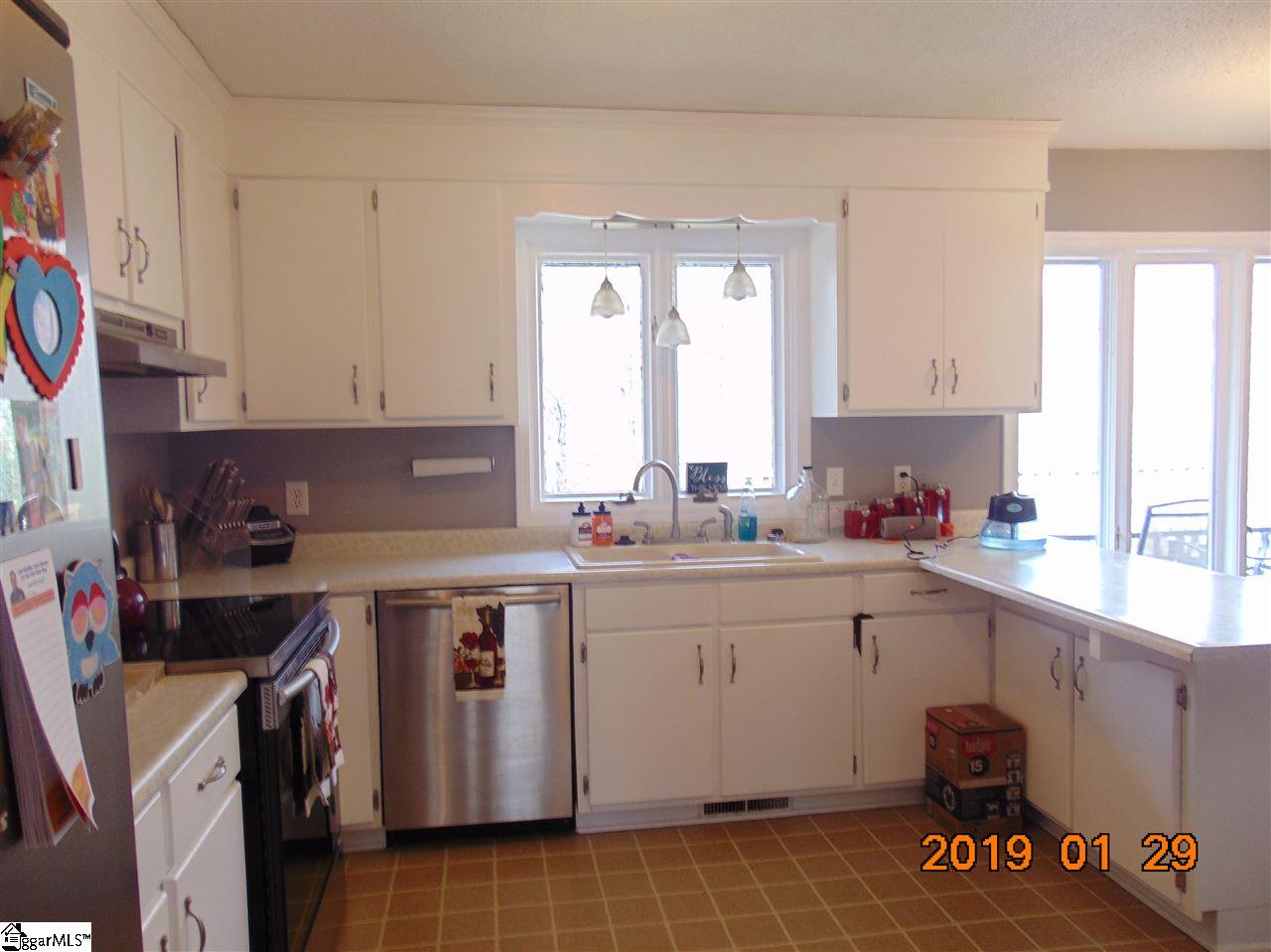 102 Hominey Hills Road Six Mile, SC 29682 - Photo 10 of 31