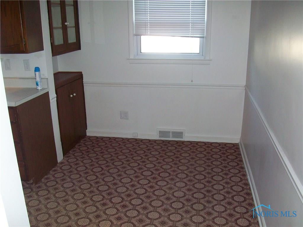 720 Waybridge Road Toledo, OH 43612 - Photo 5 of 13 Gallery Image 5