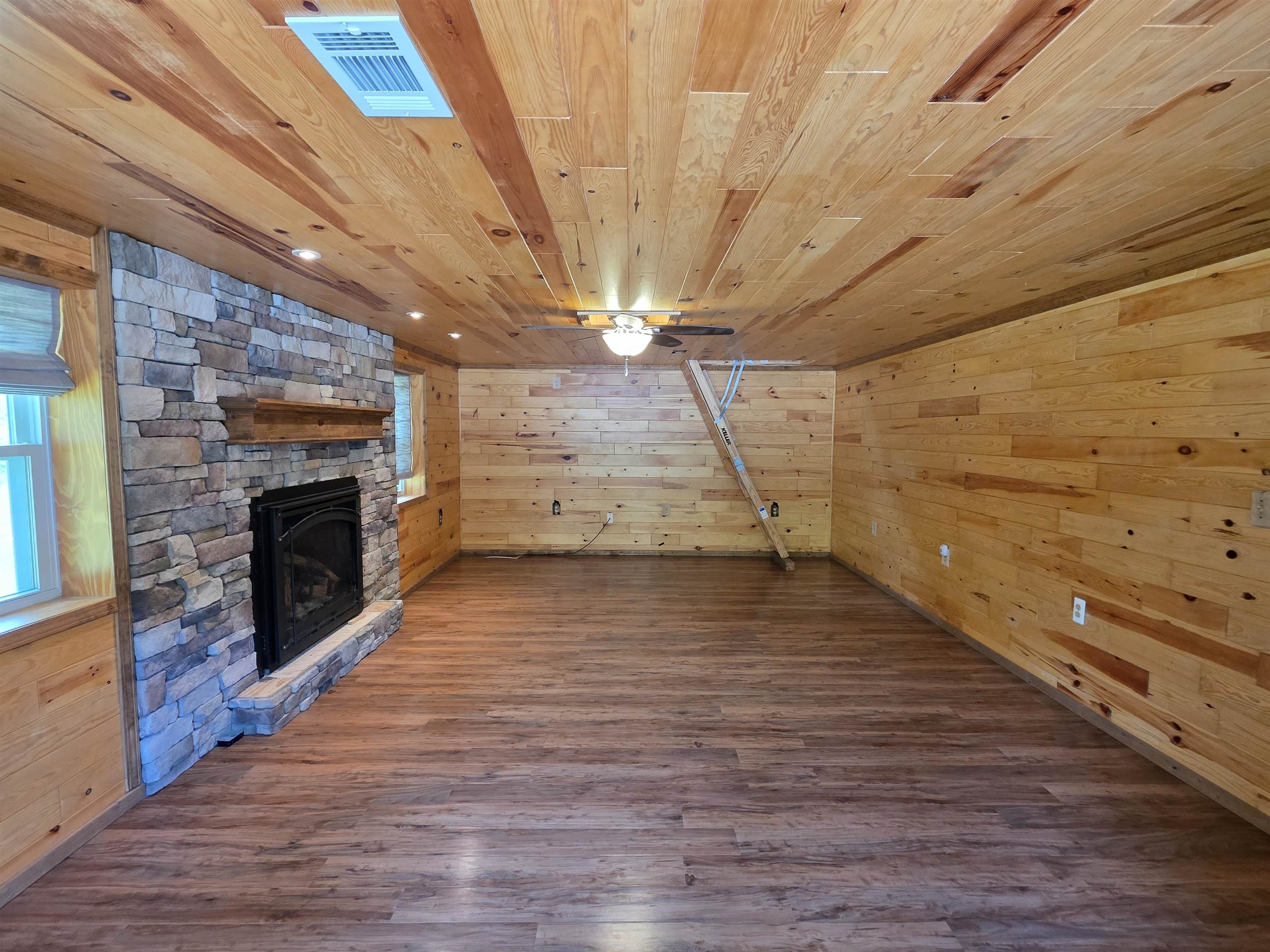 8331 Long Lake Road Hale, MI 48739 - Photo 7 of 24 1947580-f165543e-ad24-4586-a8c2-4a031e256fbd.JPG