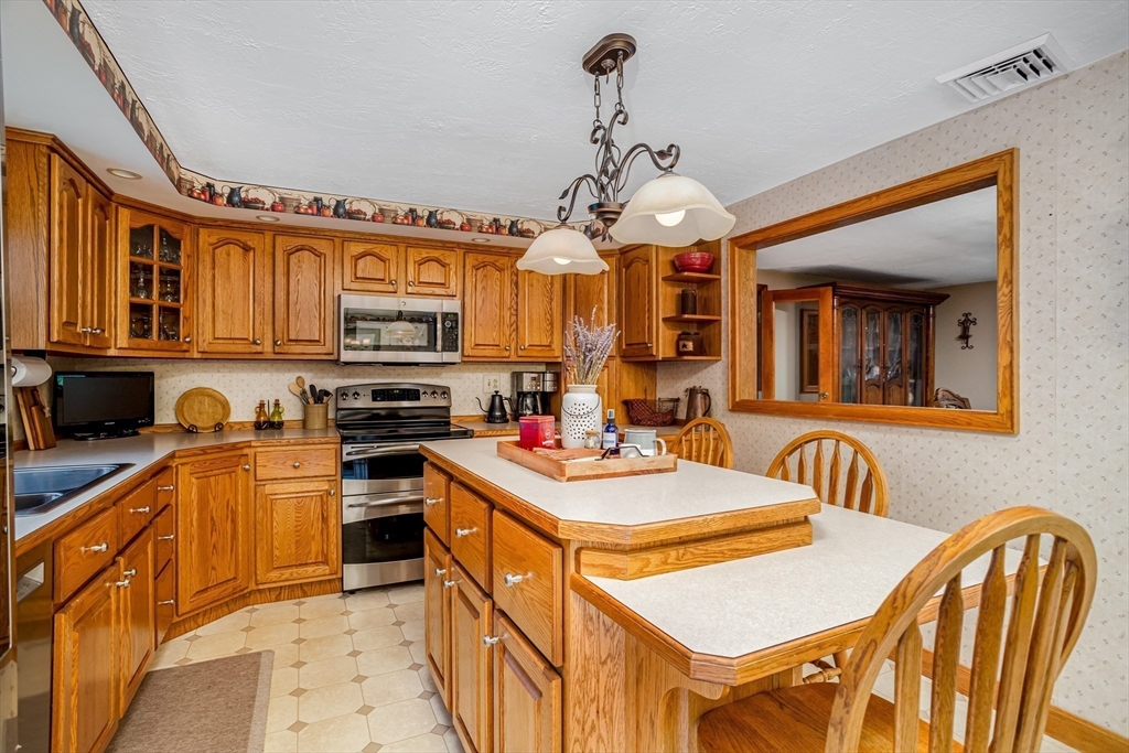 24 Colony Road Westminster, MA 01473 - Photo 11 of 31 Gallery Image 11