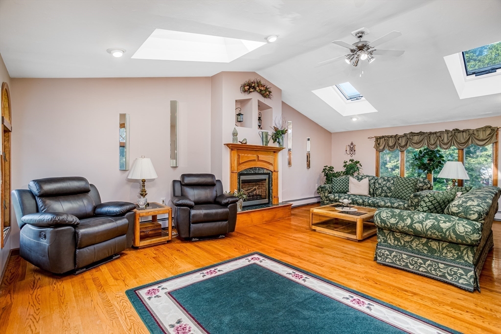 24 Colony Road Westminster, MA 01473 - Photo 17 of 31 Gallery Image 17