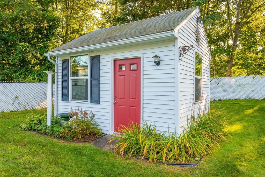 24 Colony Road Westminster, MA 01473 - Photo 9 of 31 Gallery Image 9