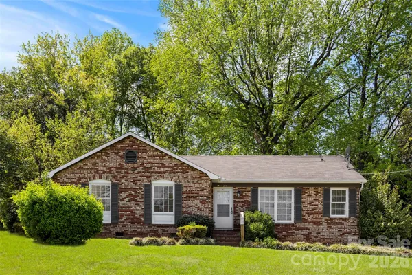 $285,000 | 425 Whitethorn Drive, Gastonia, NC 28054