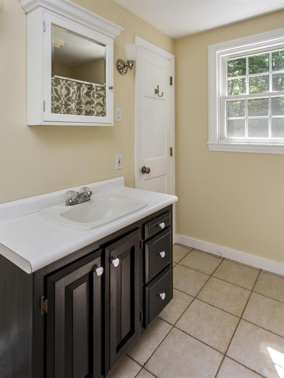 33 Skillin Road Cumberland, ME 04021 - Photo 24 of 32 Full bath