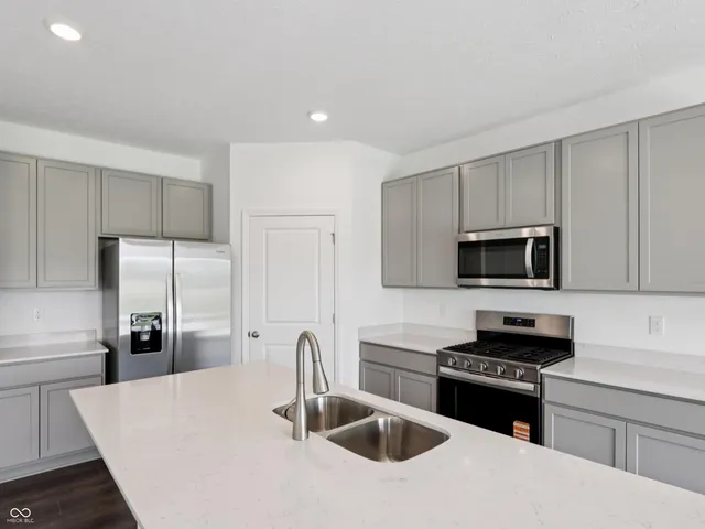 $384,900 | 7909 Magnolia Street, New Palestine, IN 46163