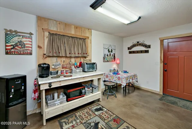 $1,250,000 | 835 Happy Valley Road, Prescott, AZ 86305