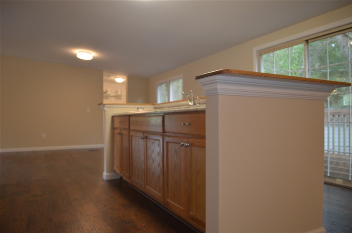 719 Richland Road Seneca, SC 29672 - Photo 17 of 33
