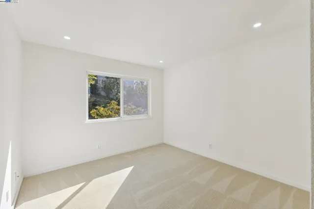 a view of a pathway of a house