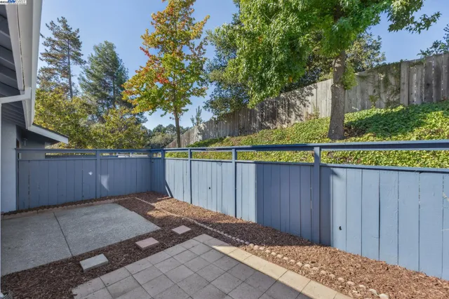 $725,000 | 24735 Garwood Glen Drive, Hayward, CA 94541