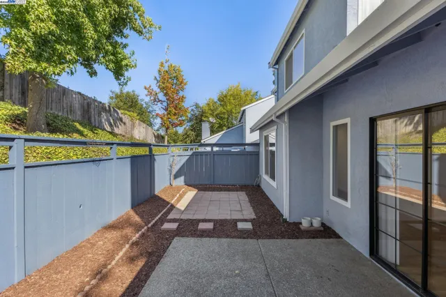 $725,000 | 24735 Garwood Glen Drive, Hayward, CA 94541