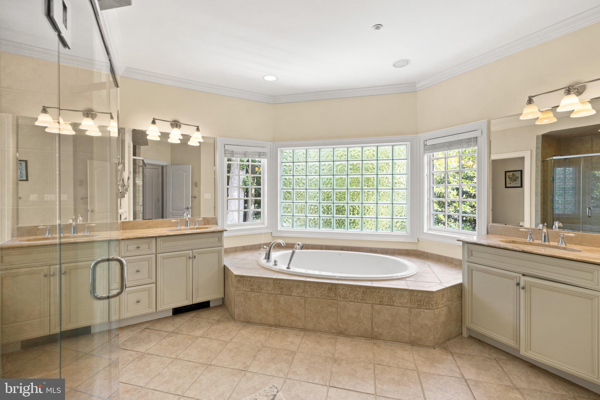 2 Little Harbor Way Annapolis, MD 21403 - Photo 17 of 38 Primary ensuite bath