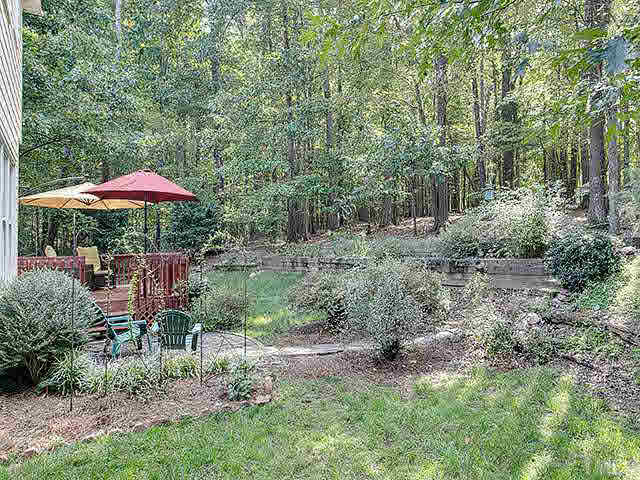 805 Bromley Way Raleigh, NC 27615 - Photo 18 of 25 Ready for corn hole and cook outs!! Underground dog fence.