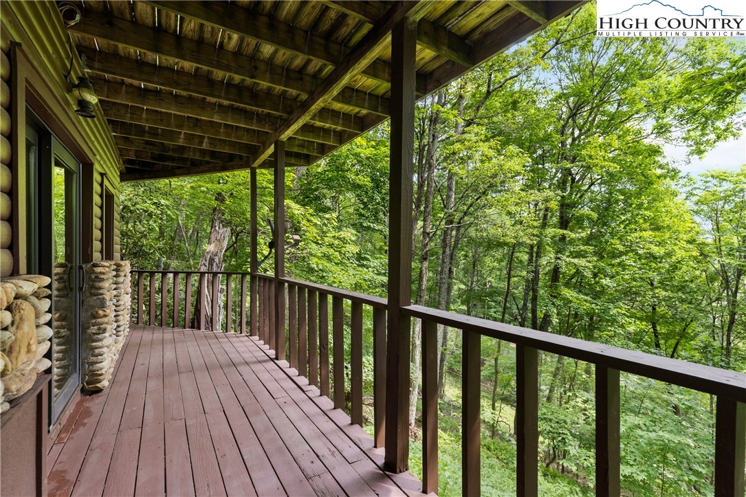 289 Grandview Drive Seven Devils, NC 28604 - Photo 40 of 43 a view of balcony with wooden floor