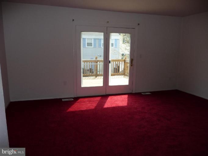 7 Bohn Court Rosedale, MD 21237 - Photo 25 of 30 Living Room #2