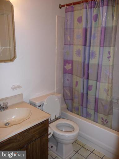 7 Bohn Court Rosedale, MD 21237 - Photo 4 of 30 Another view of the full bath