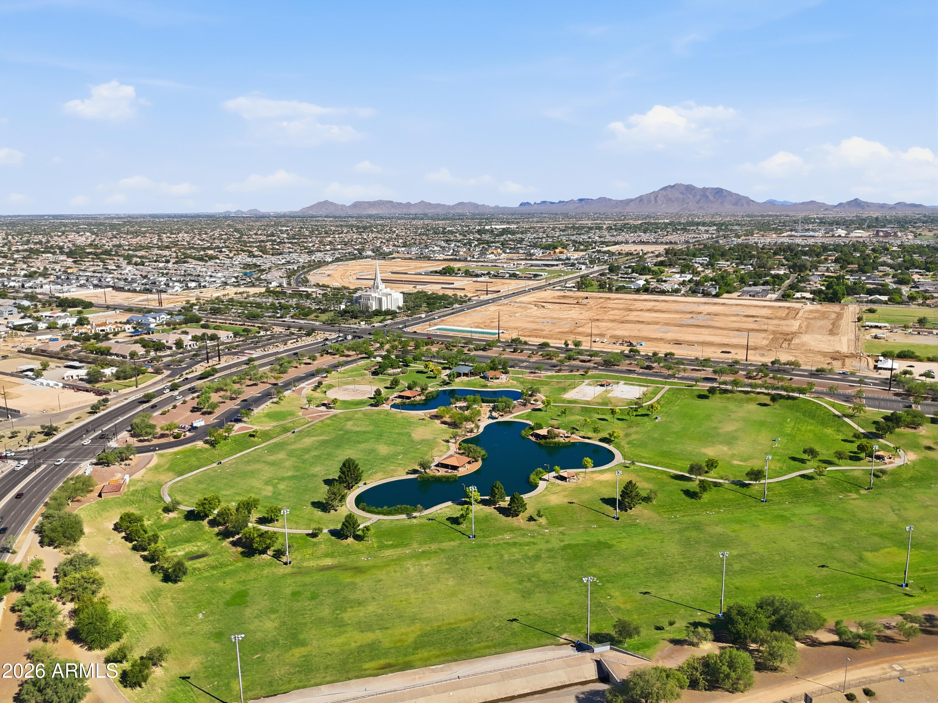 2266 East Willis Road Gilbert, AZ 85297 - Photo 40 of 95