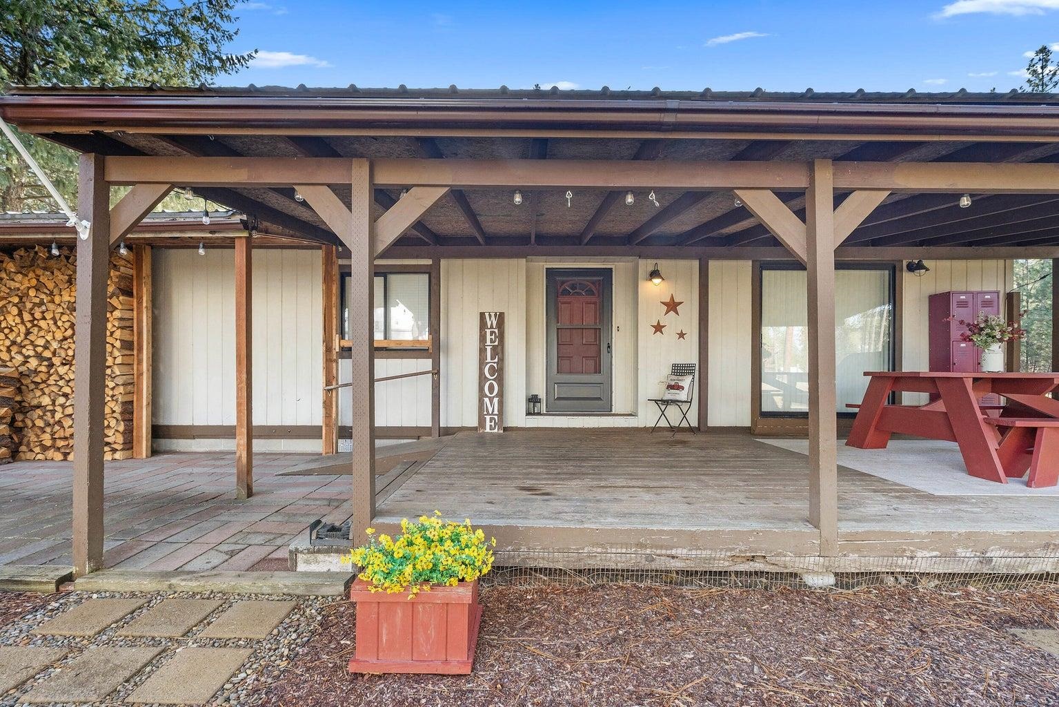 1197 B Williams Lake Road Evans, WA 99126 - Photo 2 of 38