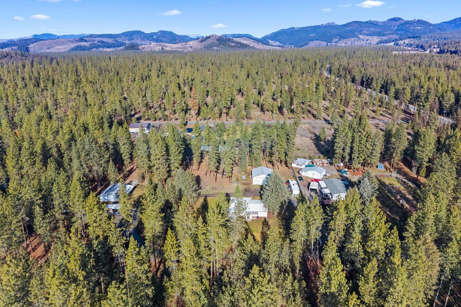 1197 B Williams Lake Road Evans, WA 99126 - Photo 35 of 38