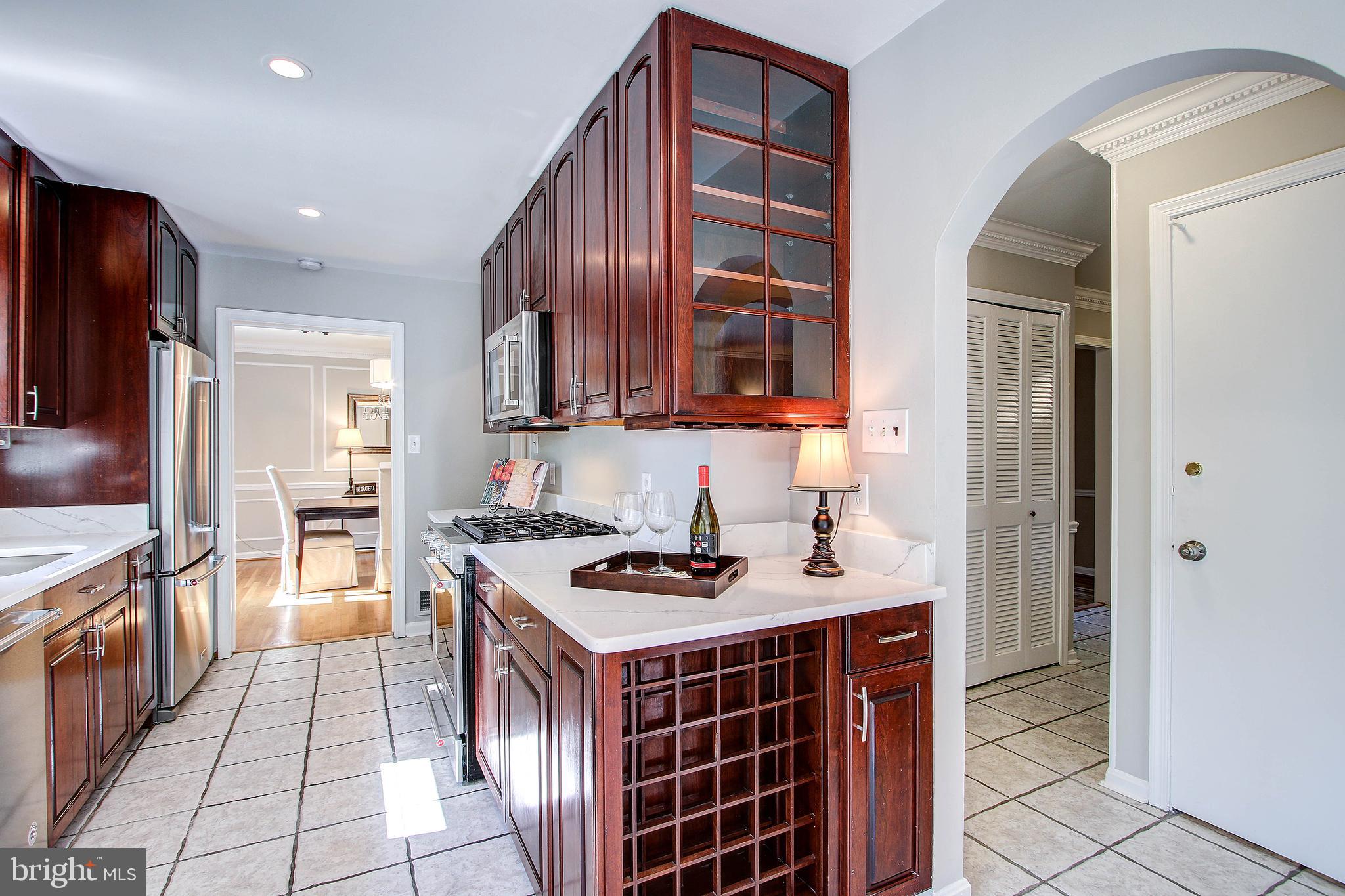 11601 Falls Road Potomac, MD 20854 - Photo 17 of 49