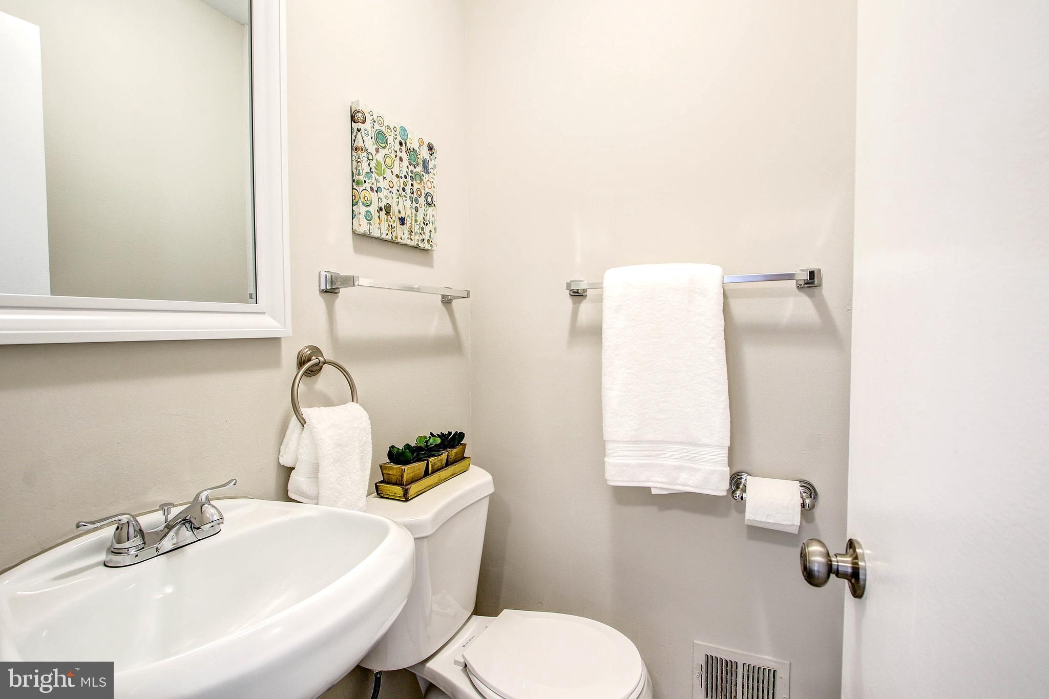 11601 Falls Road Potomac, MD 20854 - Photo 26 of 49