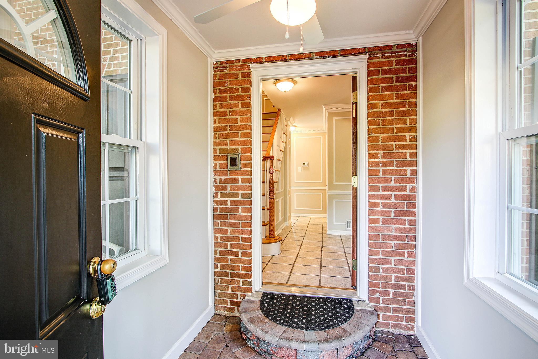 11601 Falls Road Potomac, MD 20854 - Photo 4 of 49