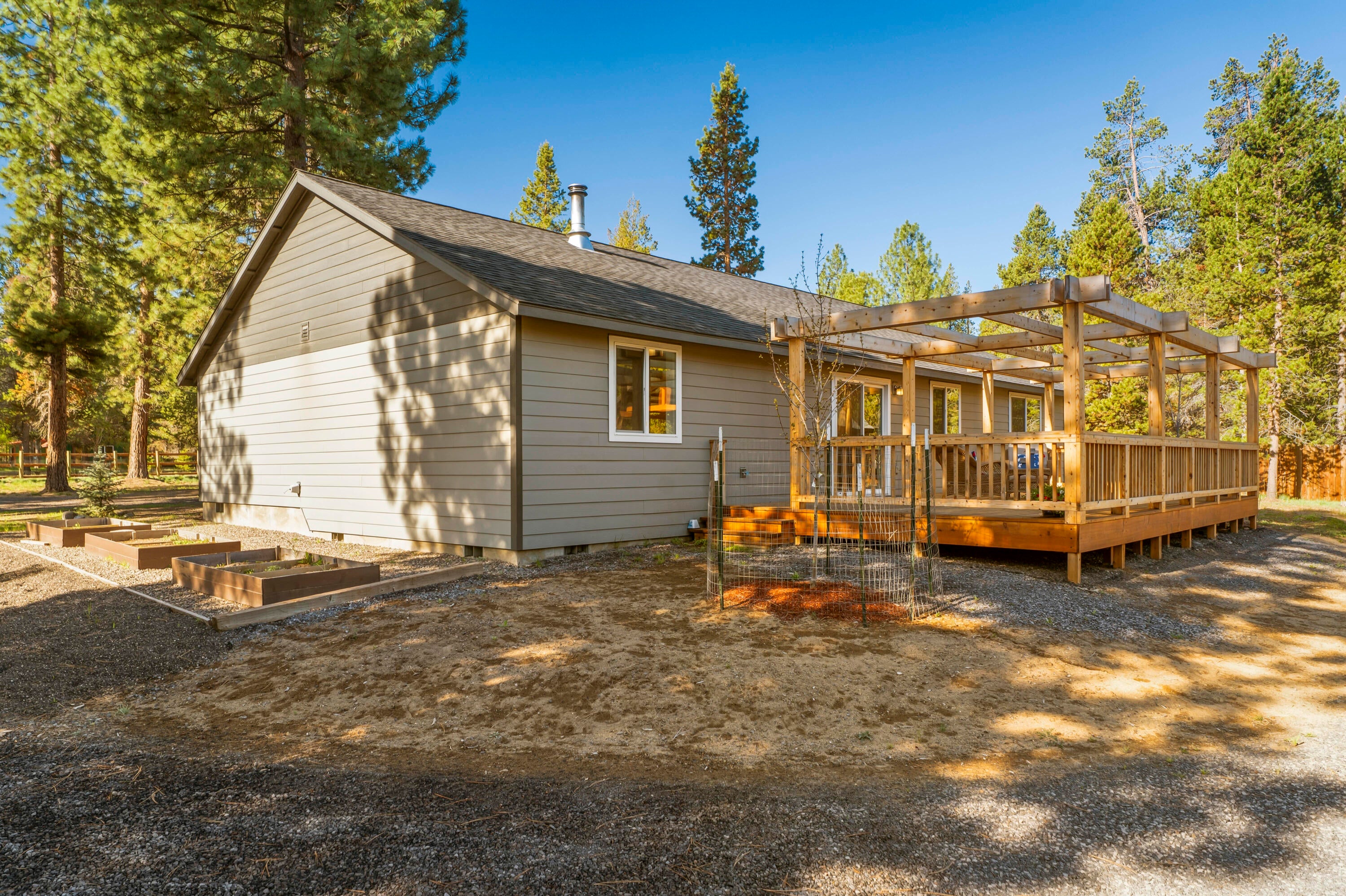 16050 Dick Road La Pine, OR 97739 - Photo 48 of 59 24-Exterior