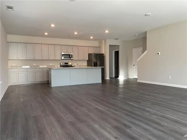 $2,250 | 4402 Grosbeak Drive, Hoschton, GA 30548