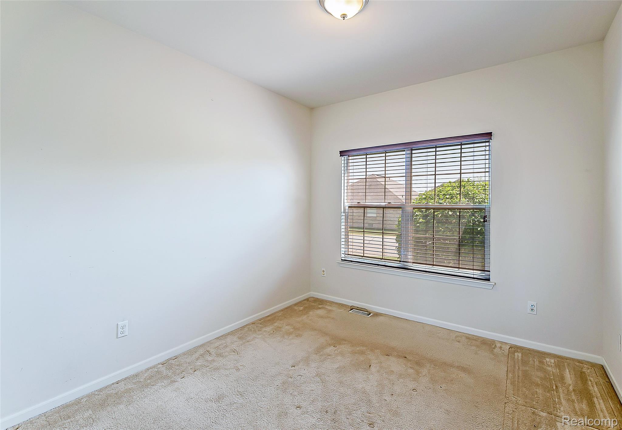 20605 Golf Ridge Circle Livonia, MI 48152 - Photo 24 of 42 Bedroom #2 (pic #1)