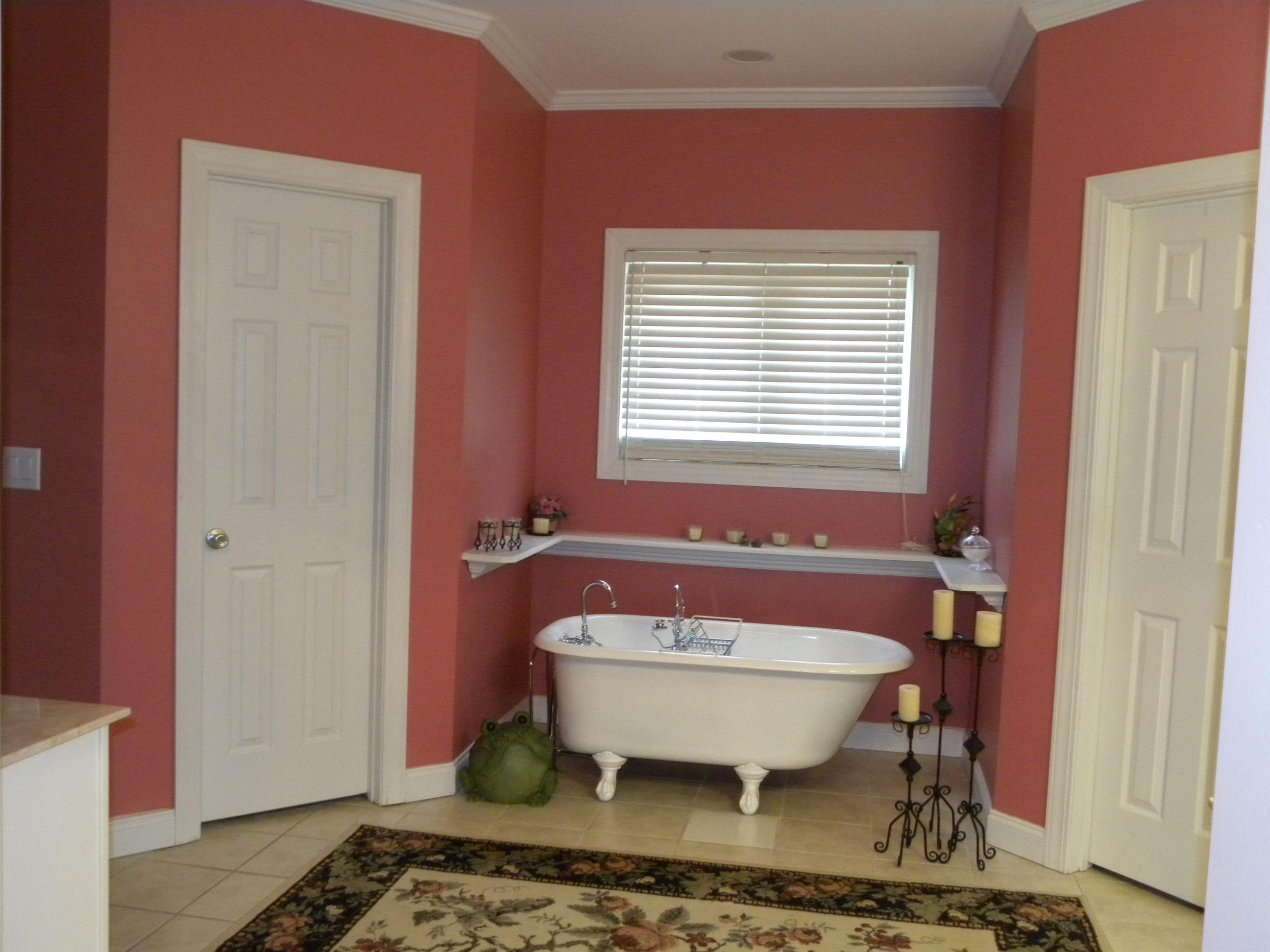 1571 State Rd S-15-143 Cottageville, SC 29435 - Photo 10 of 19 Claw Foot & Walk-in Closets